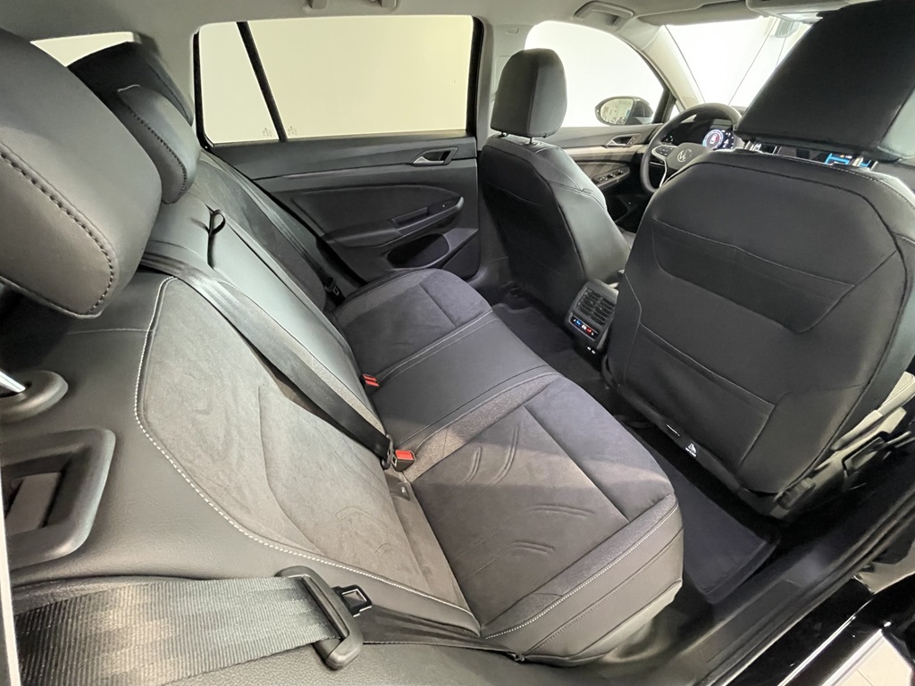 Volkswagen Golf Sportscombi YOJ09P