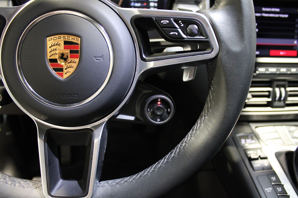Porsche Macan YOL19M