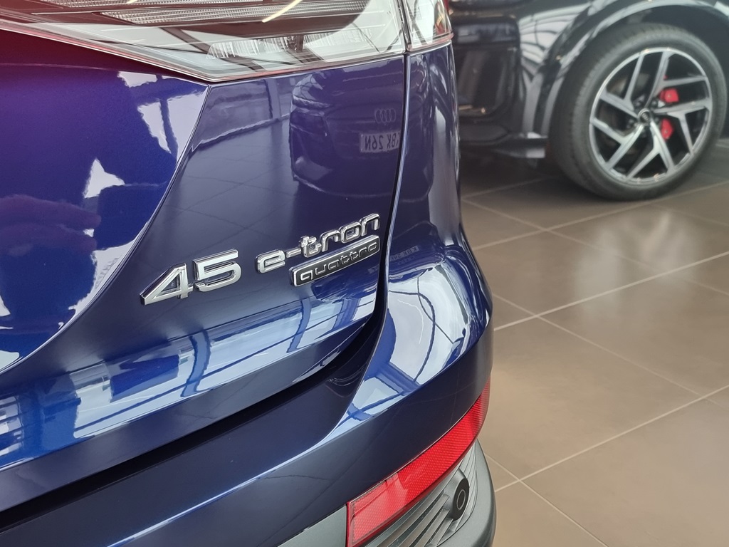 Audi Q4 e-tron YON43K