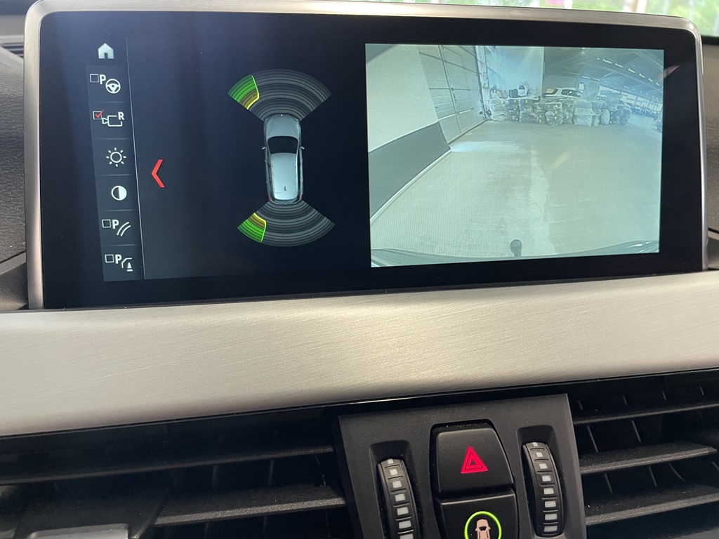 BMW X1 YOY236