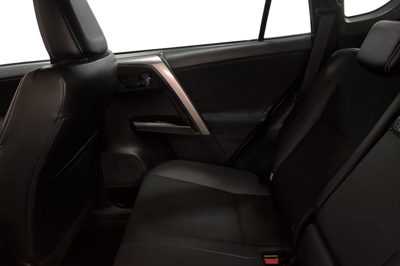 Toyota RAV4 YOY571
