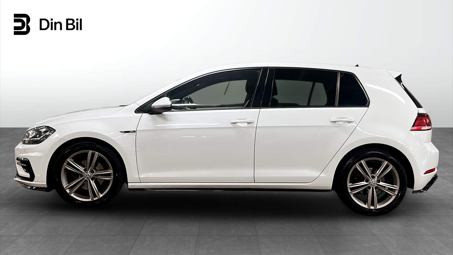 Volkswagen Golf YPA259