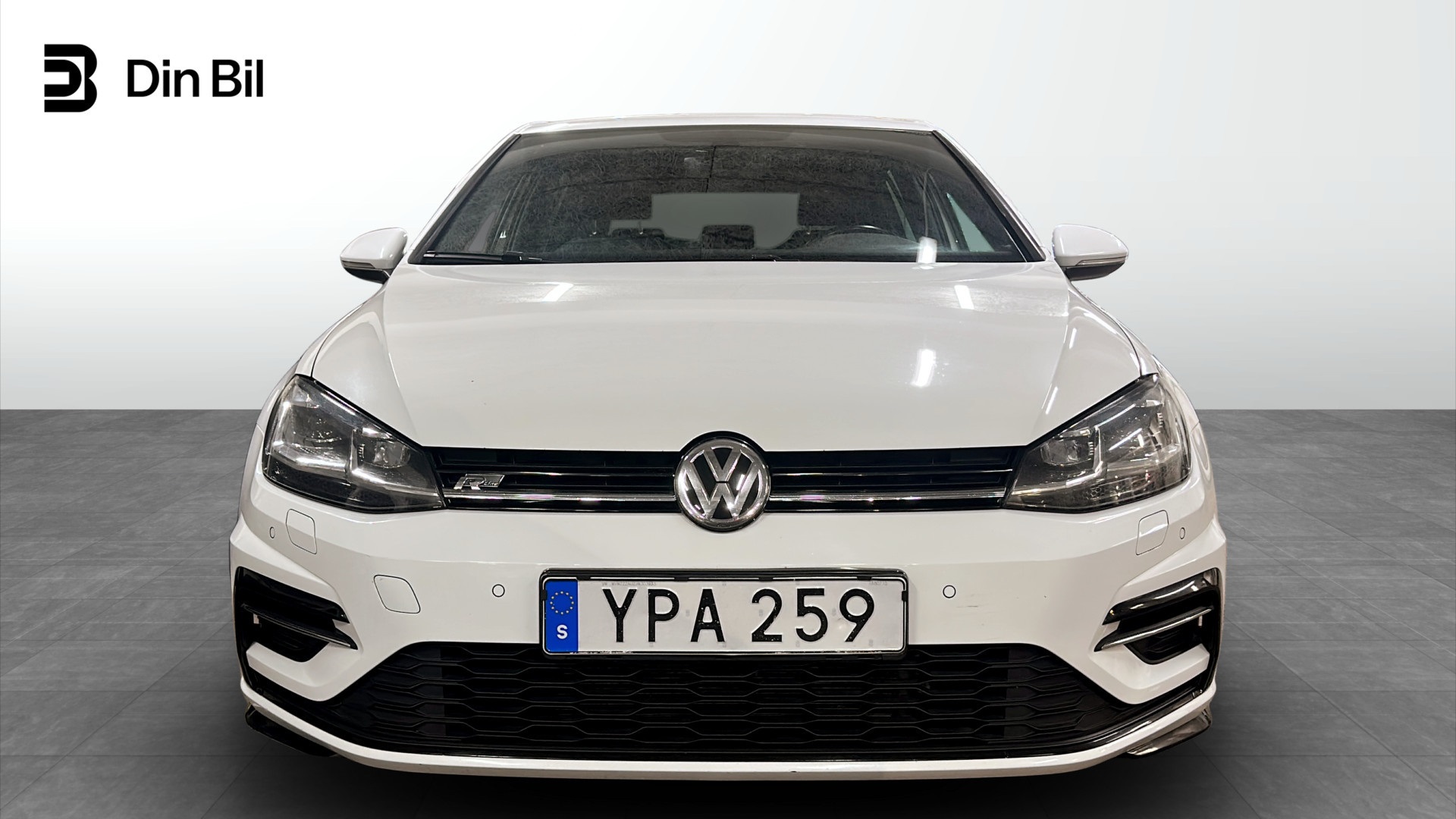 Volkswagen Golf YPA259