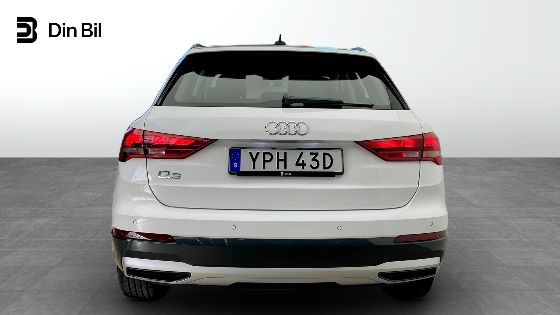 Audi Q3 YPH43D
