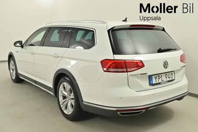 Volkswagen Passat YPL940