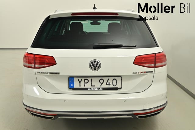 Volkswagen Passat YPL940