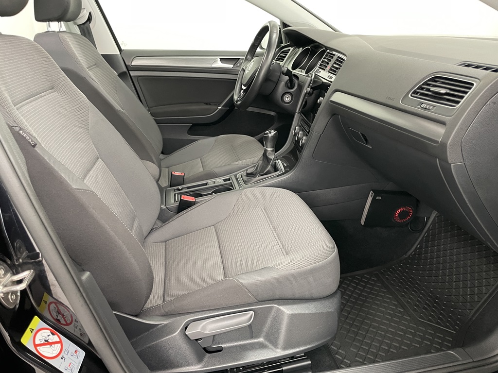 Volkswagen Golf YPP515