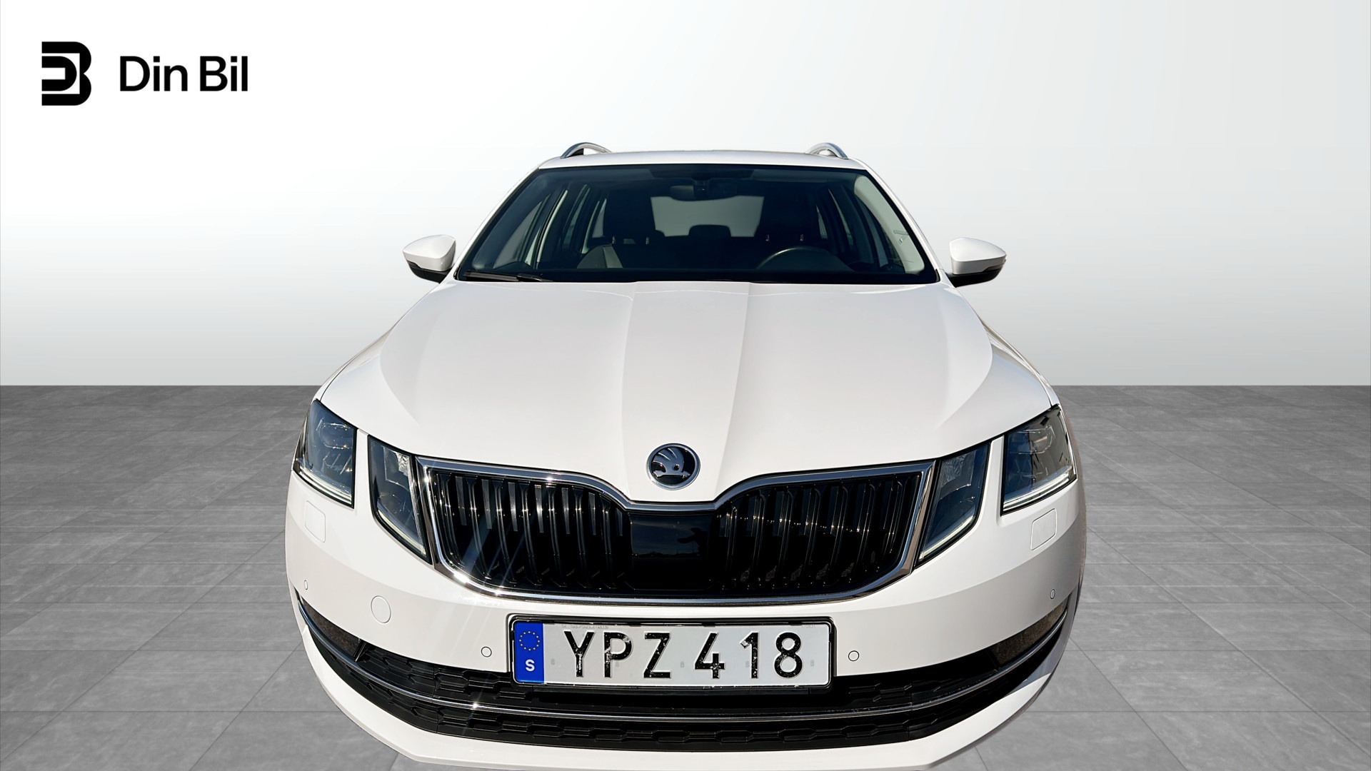 Skoda Octavia Combi YPZ418
