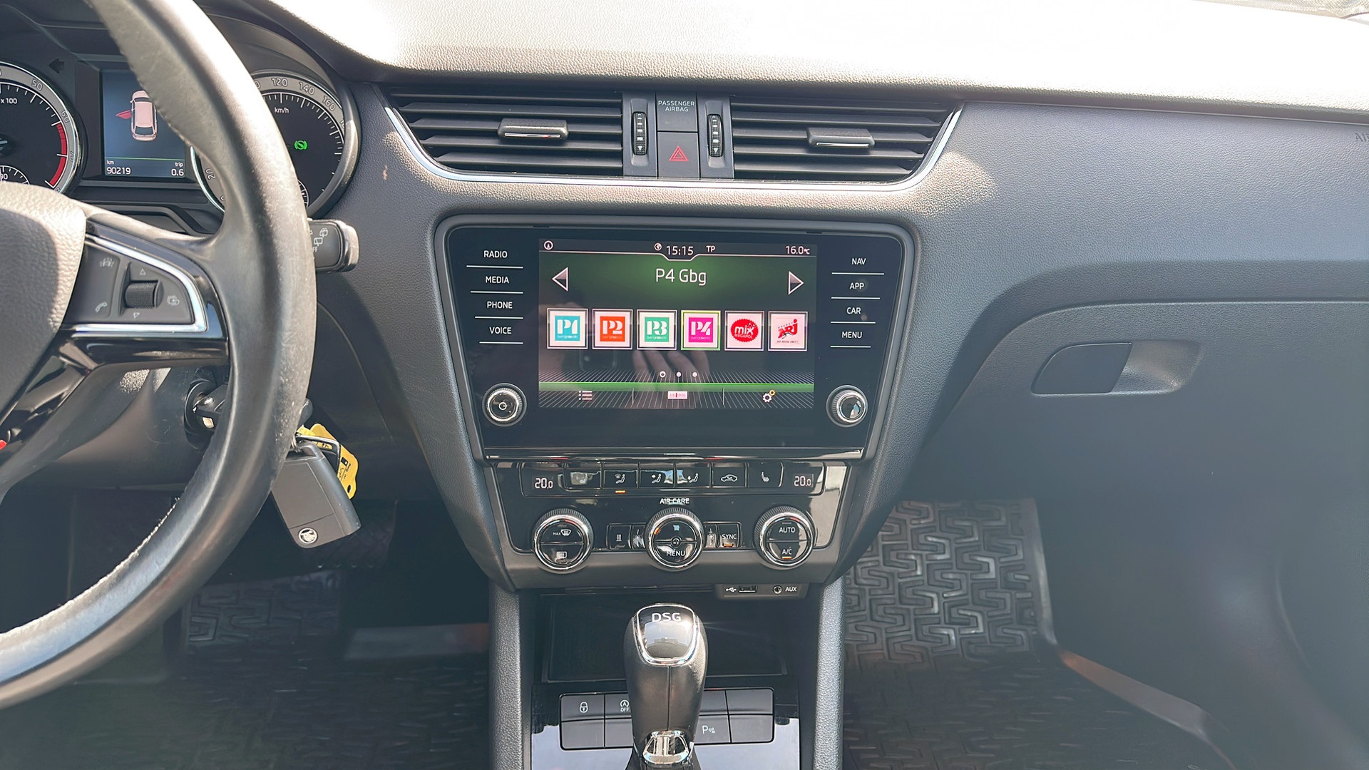 Skoda Octavia Combi YPZ418