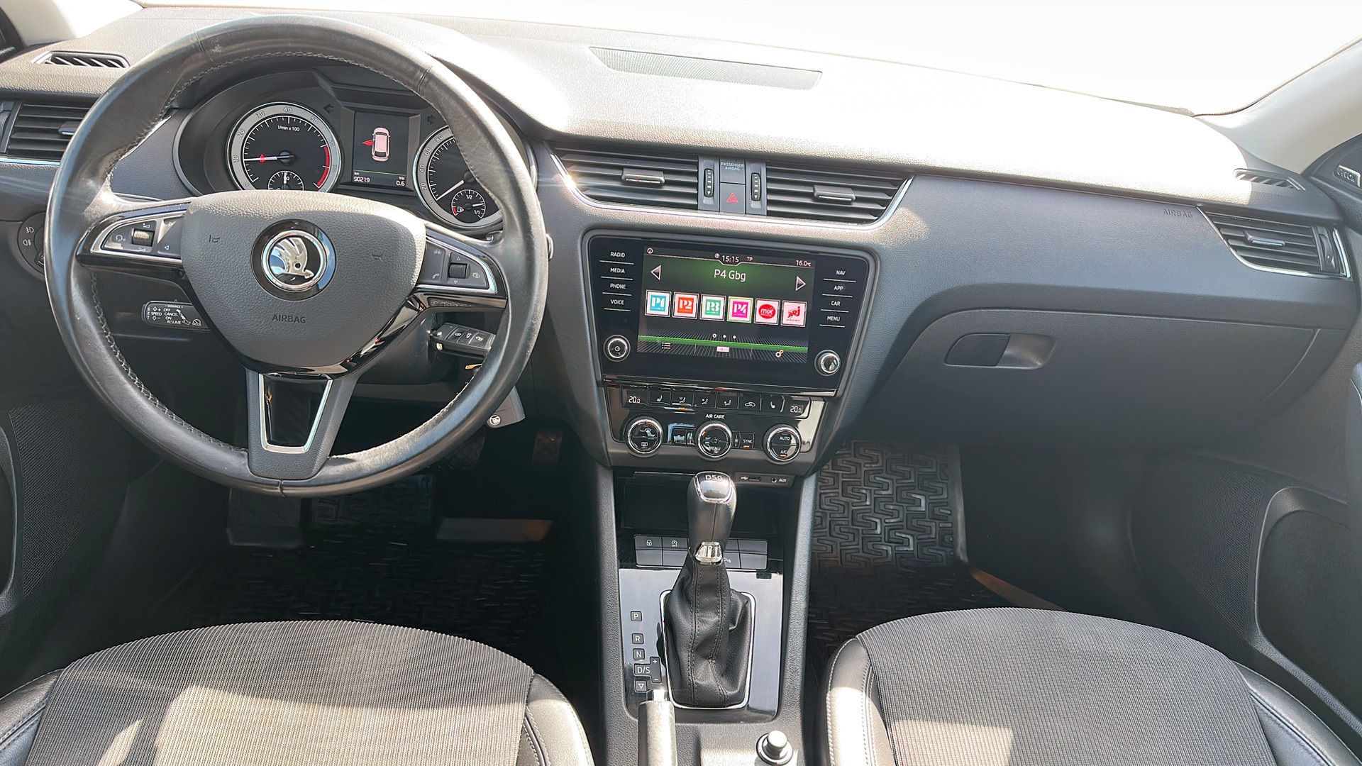 Skoda Octavia Combi YPZ418