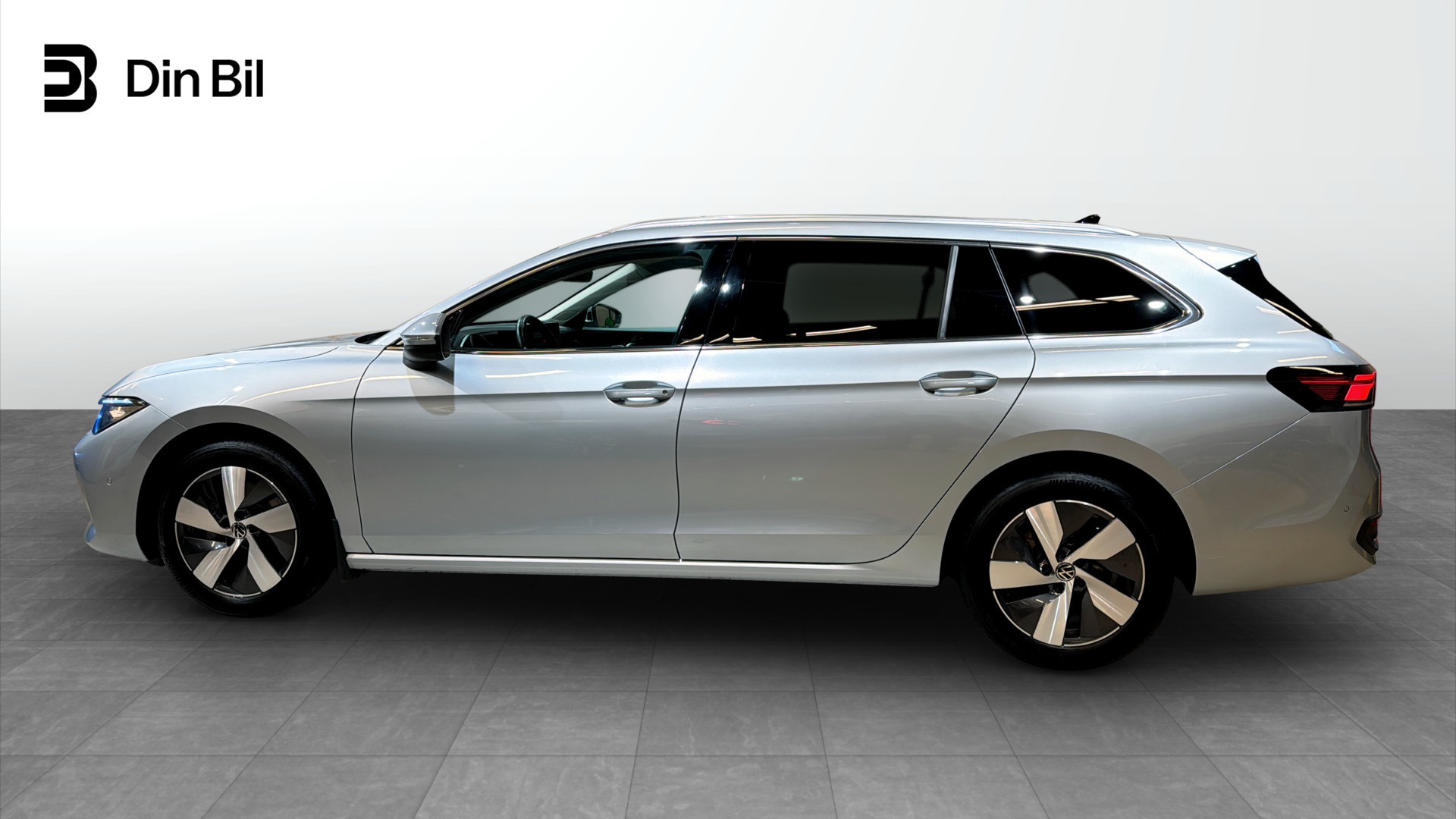 Volkswagen Passat YRA82W