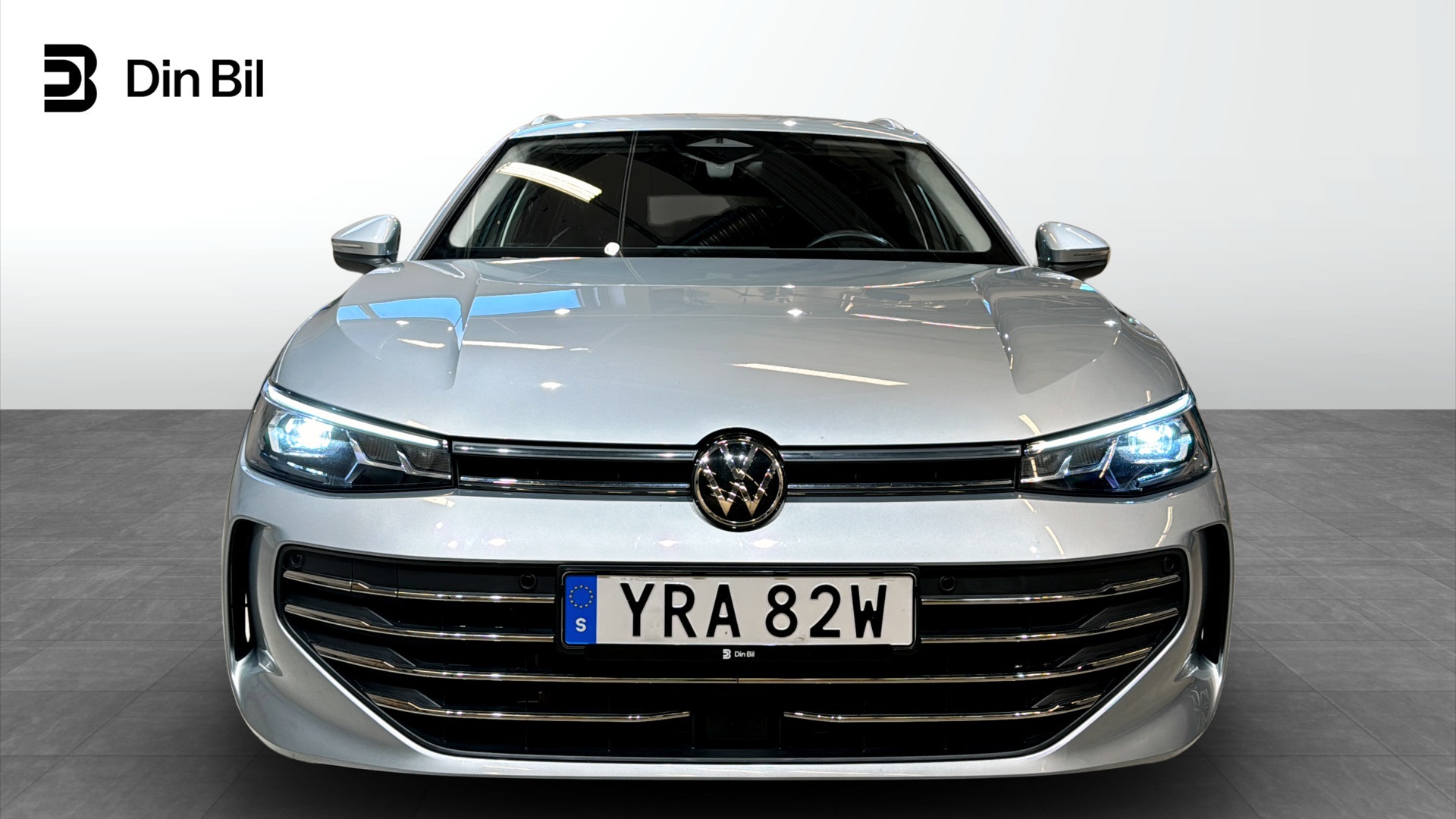 Volkswagen Passat YRA82W