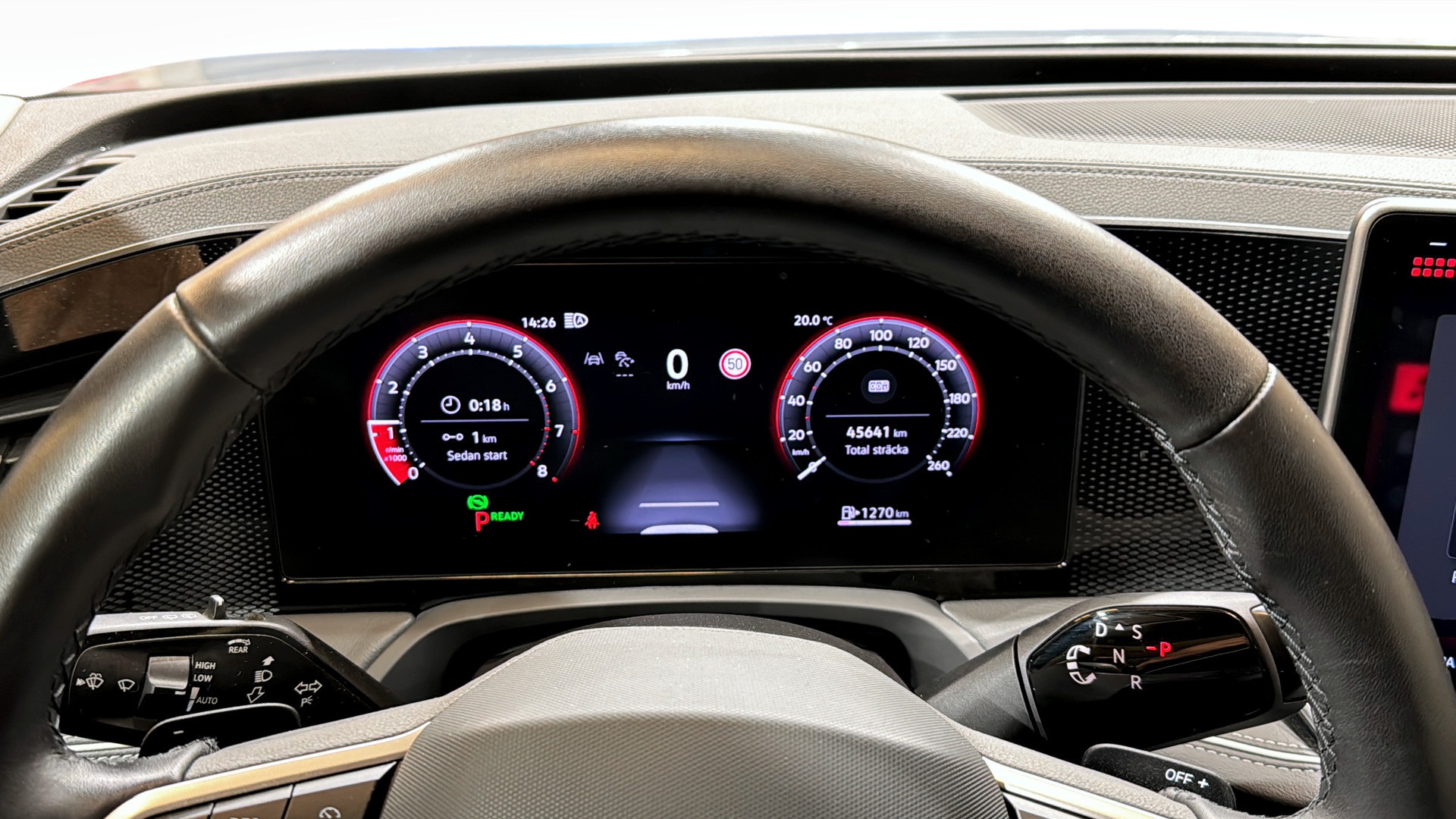 Volkswagen Passat YRA82W