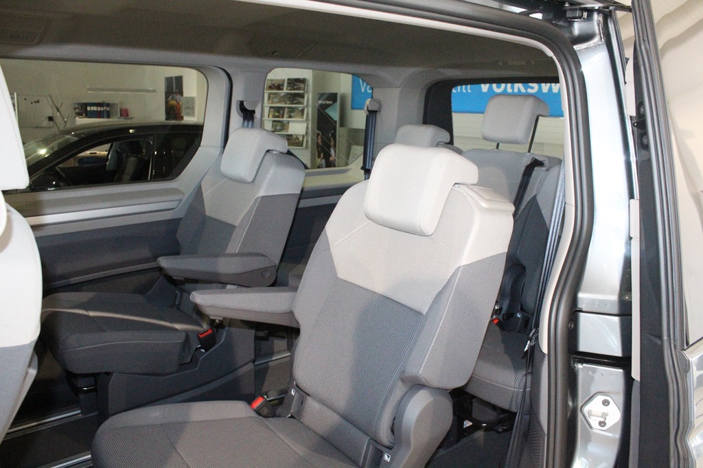 Volkswagen Multivan YRB20Y