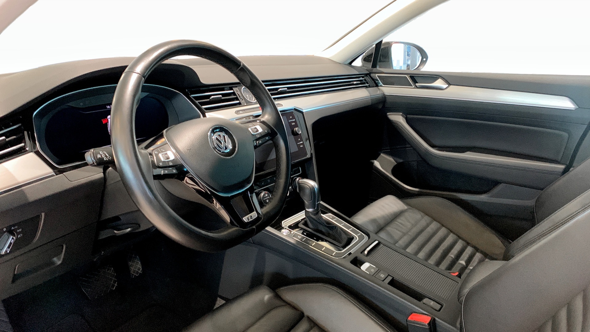 Volkswagen Passat Sportscombi YRB643
