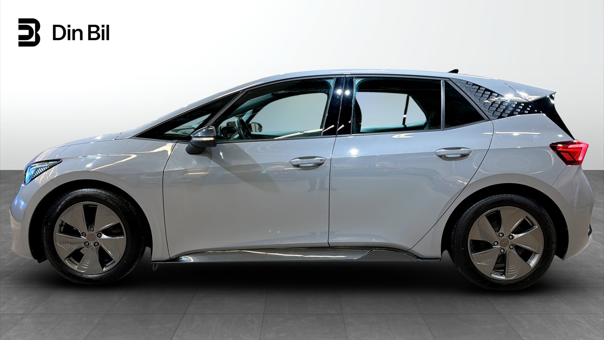 CUPRA Born YRG42M