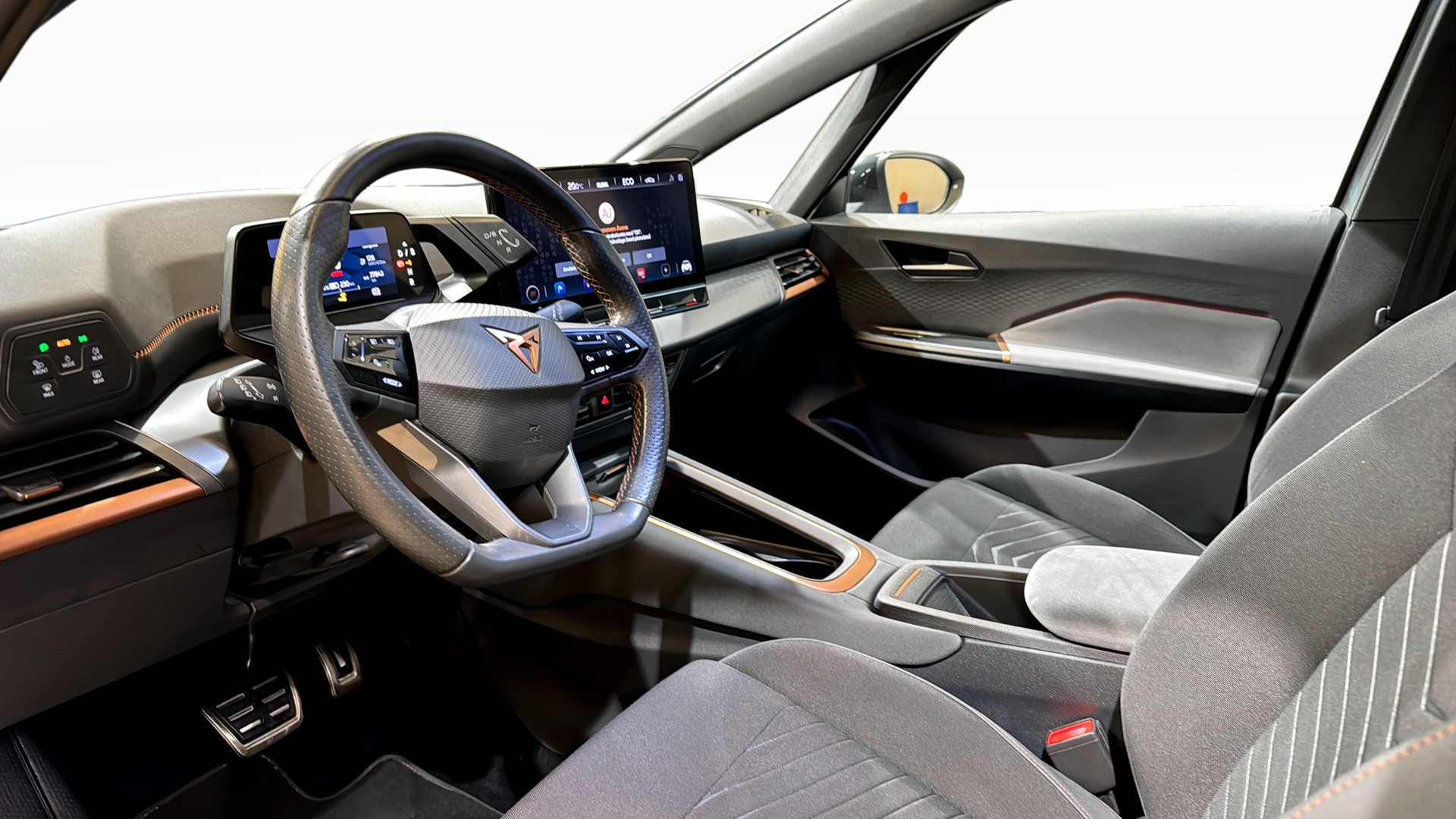 CUPRA Born YRG42M