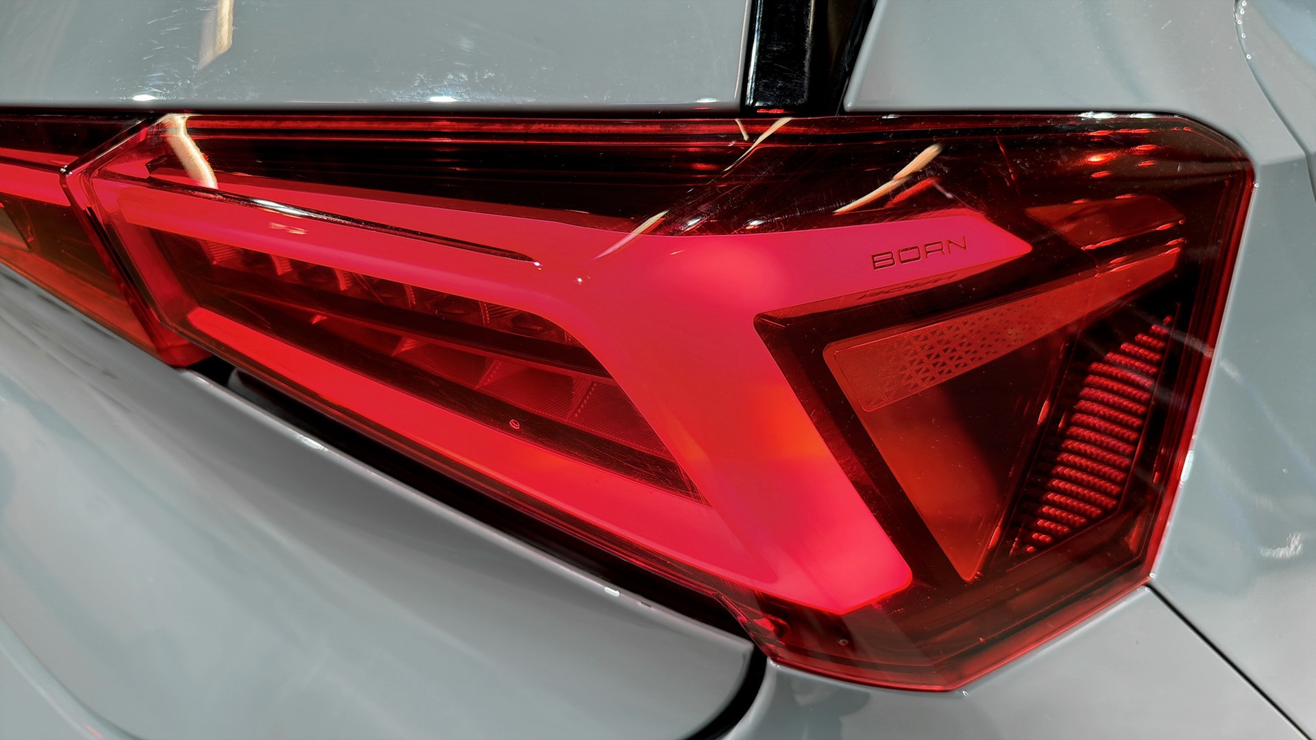 CUPRA Born YRG42M