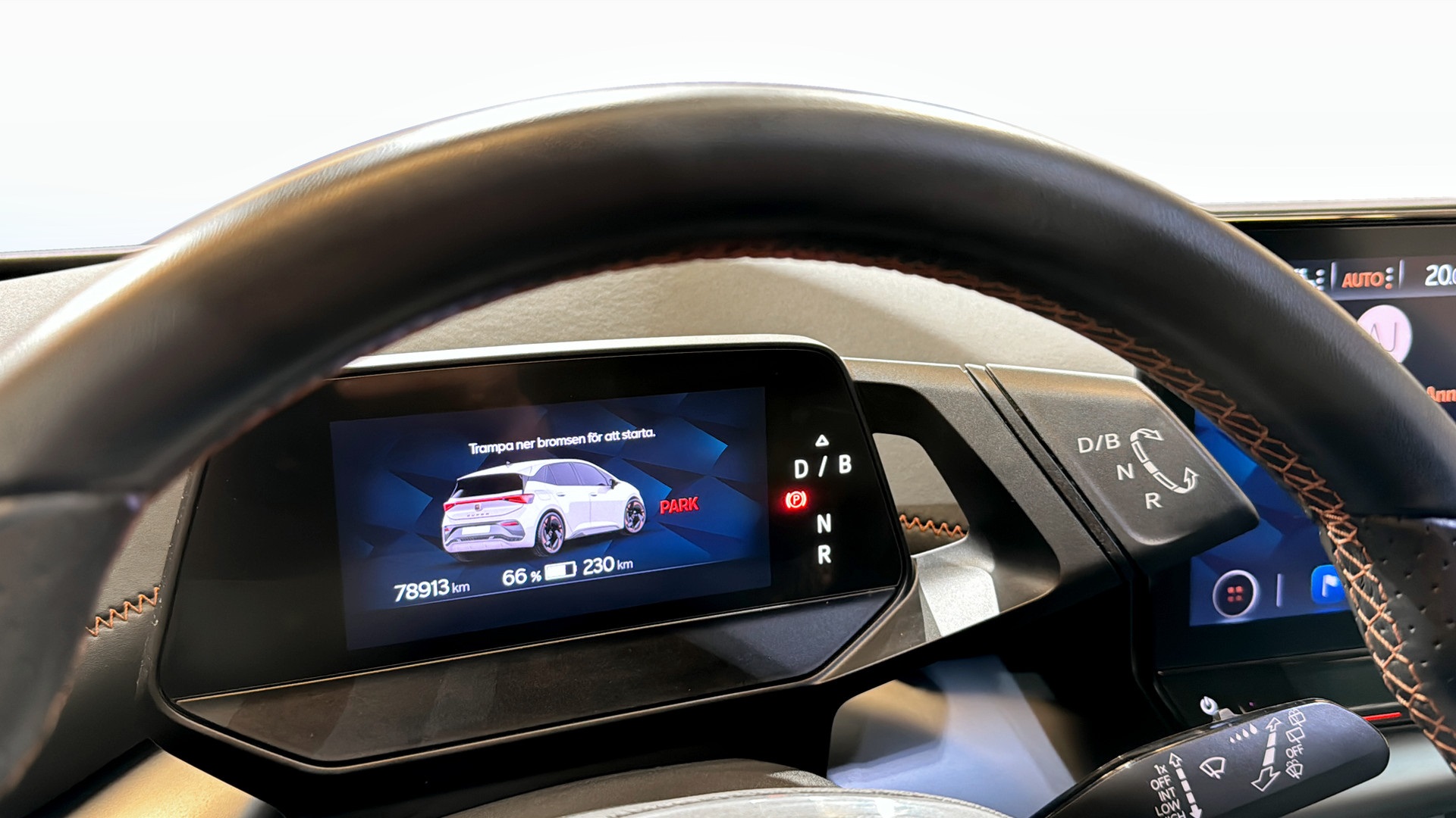 CUPRA Born YRG42M