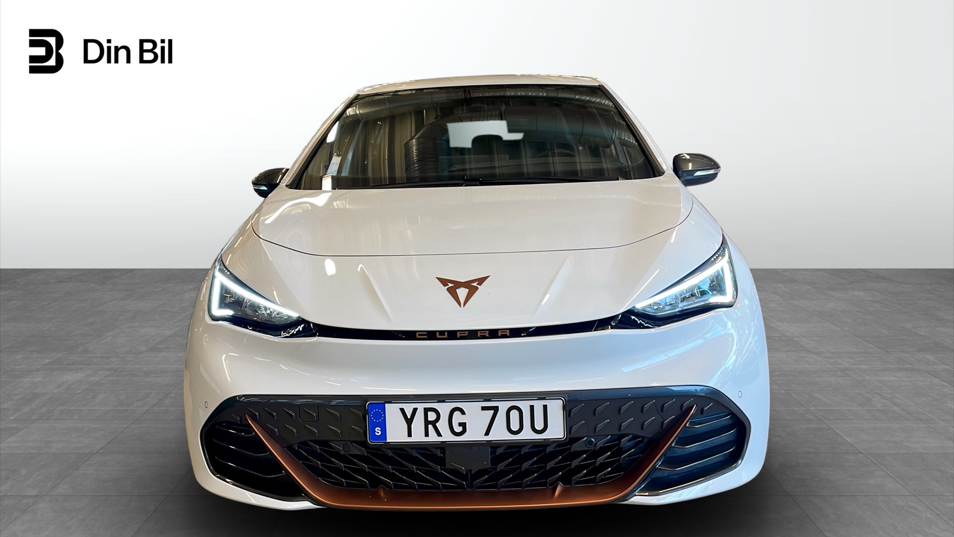 CUPRA Born YRG70U