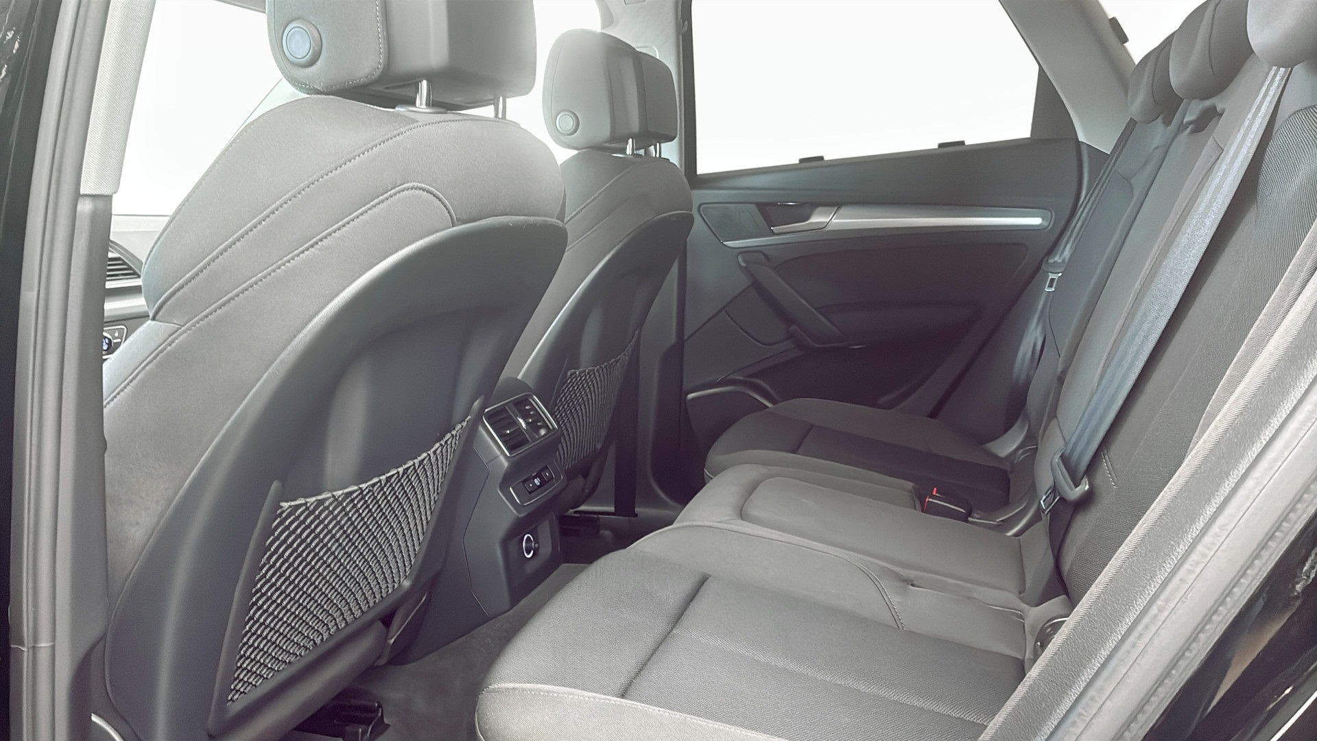 Audi Q5 YRL576