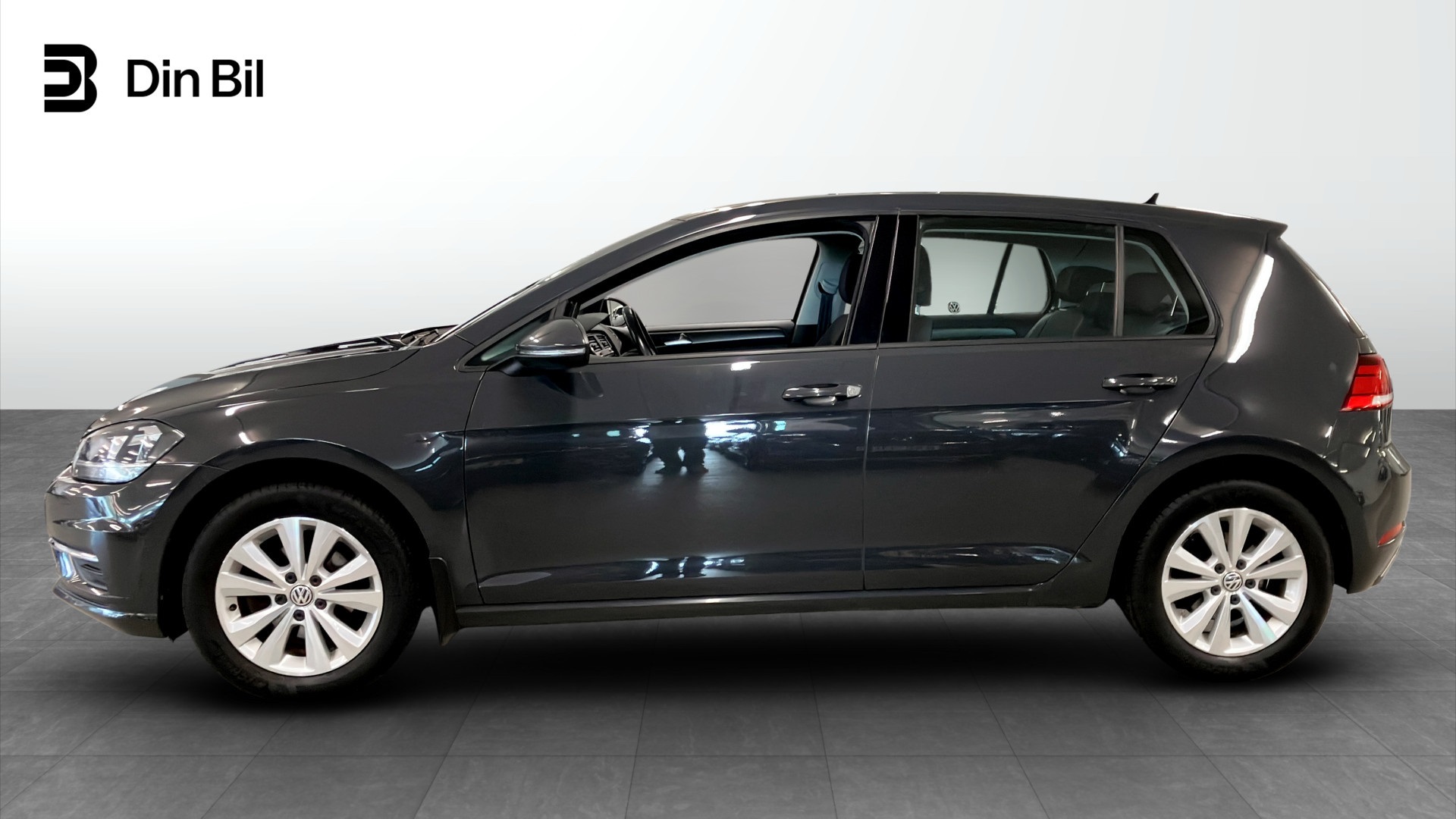Volkswagen Golf YRL806