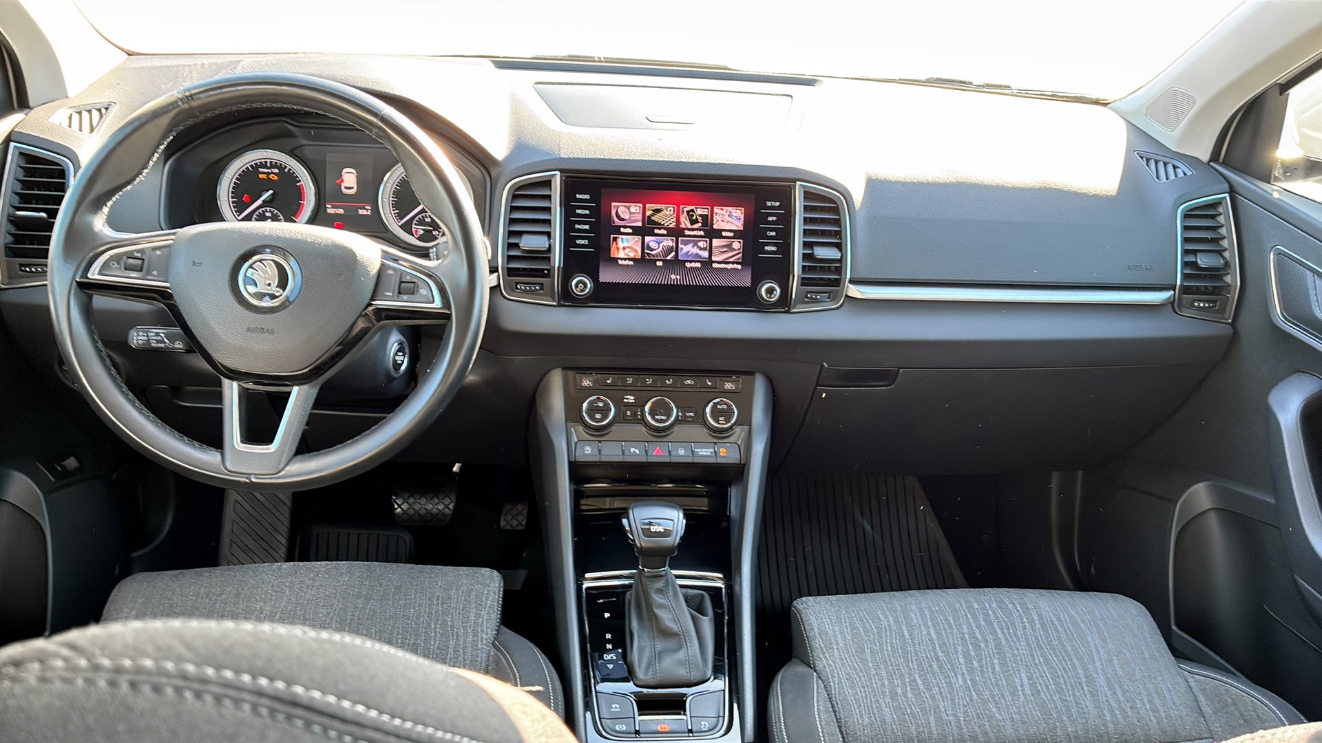 Skoda Karoq YRN148