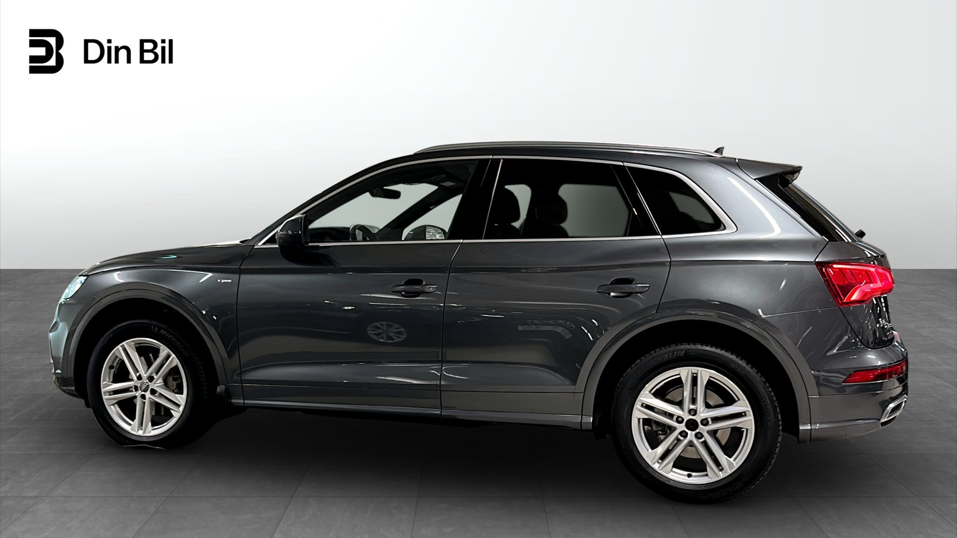 Audi Q5 YRS513