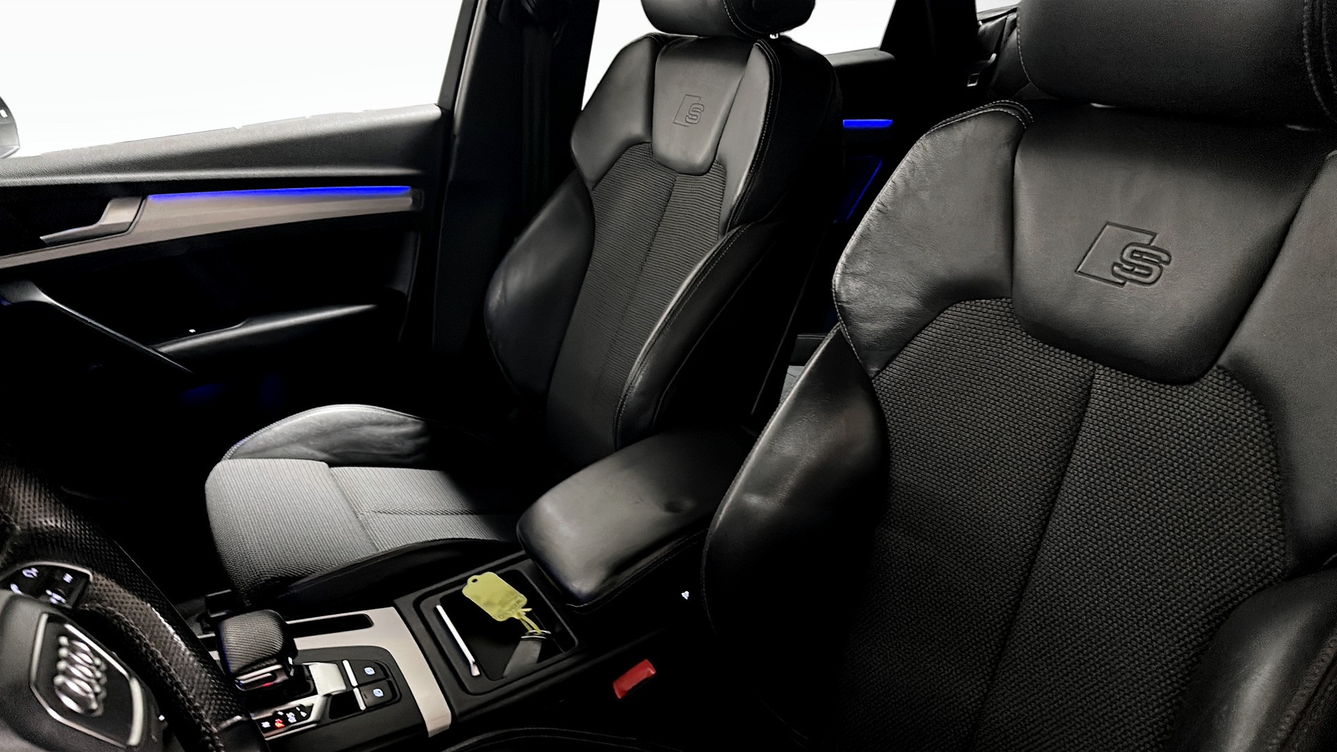 Audi Q5 YRS513