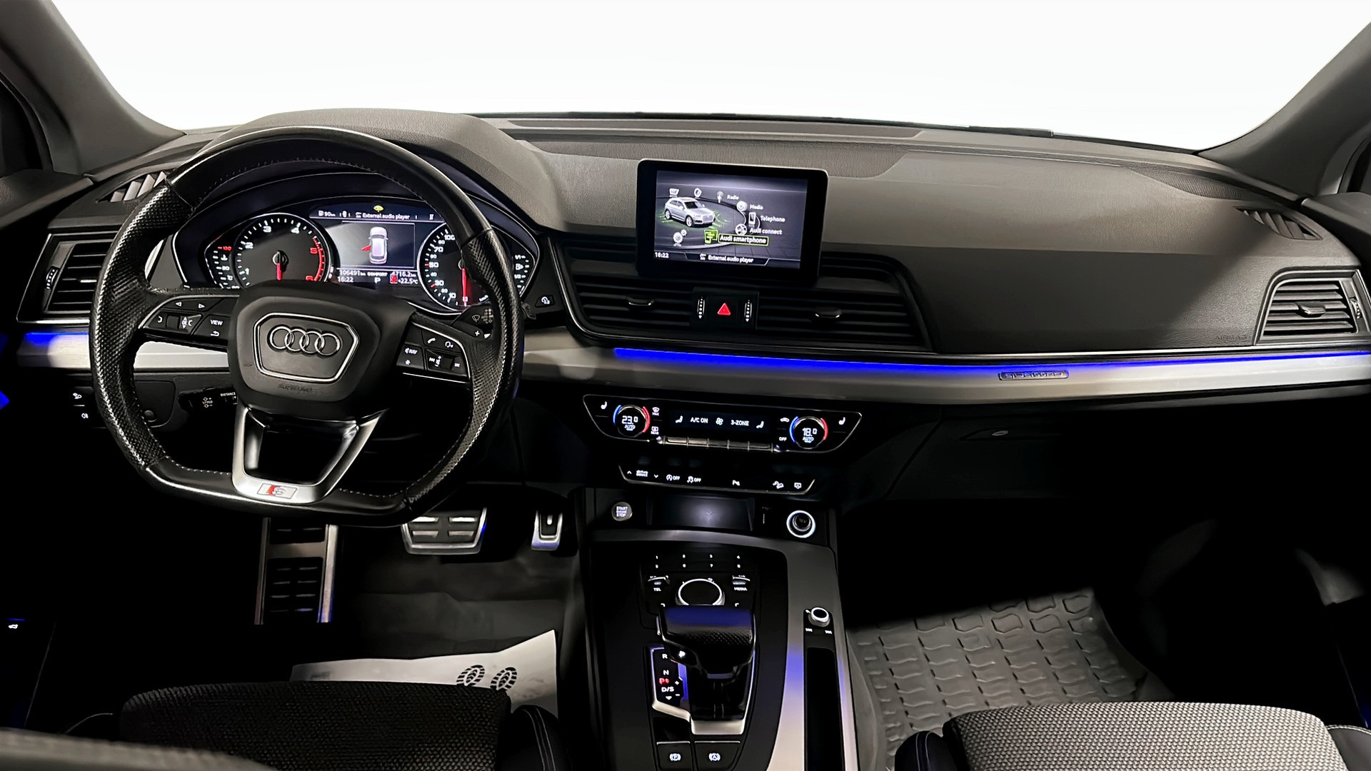Audi Q5 YRS513