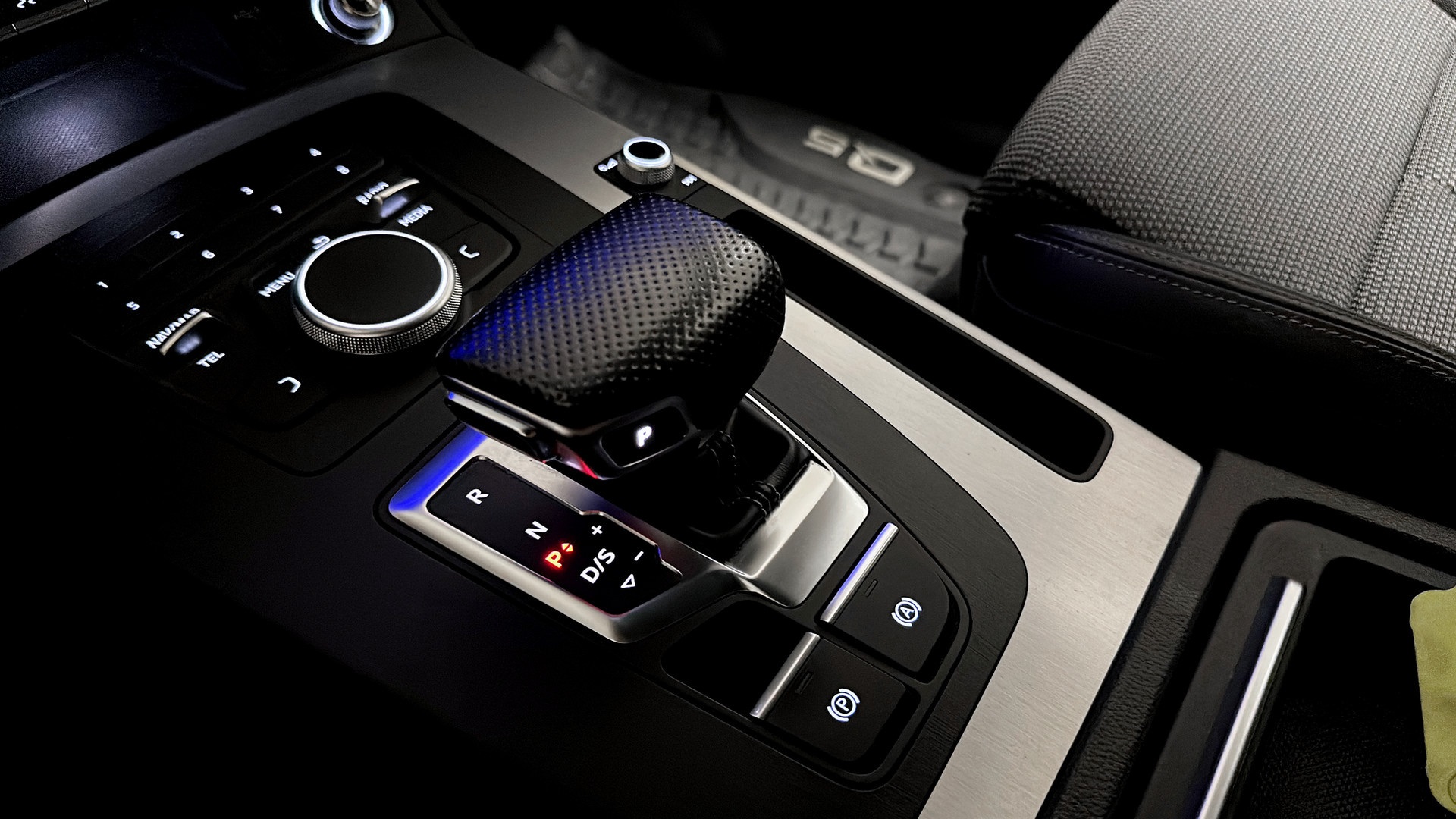 Audi Q5 YRS513