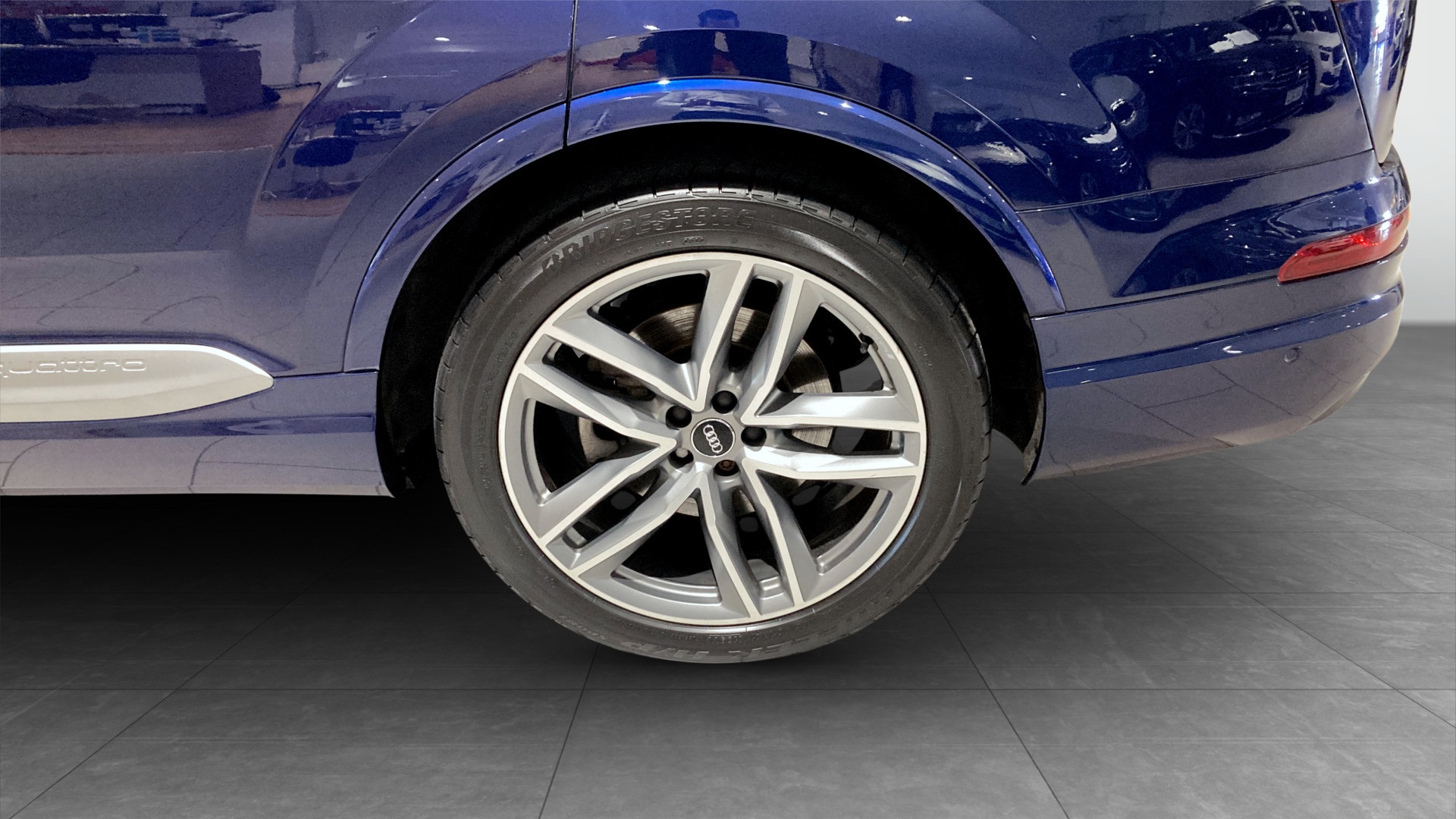 Audi Q7 YSC853