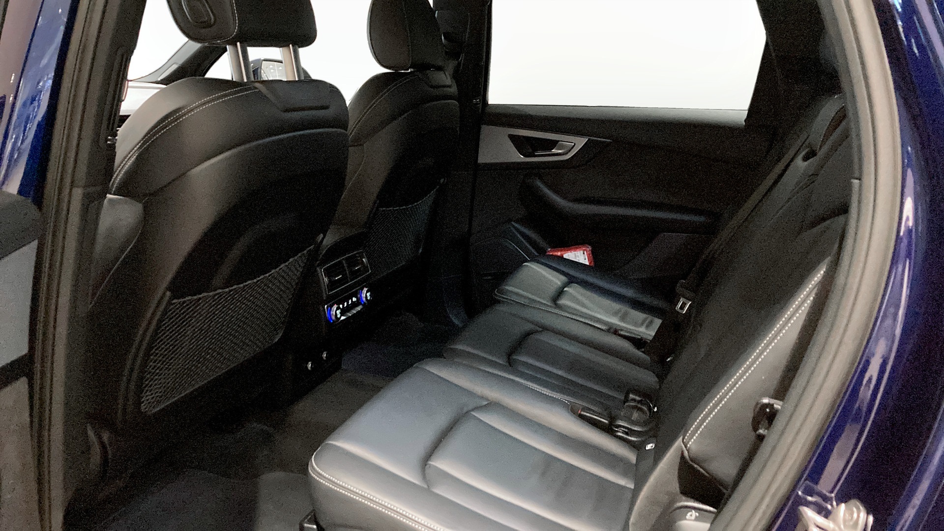 Audi Q7 YSC853
