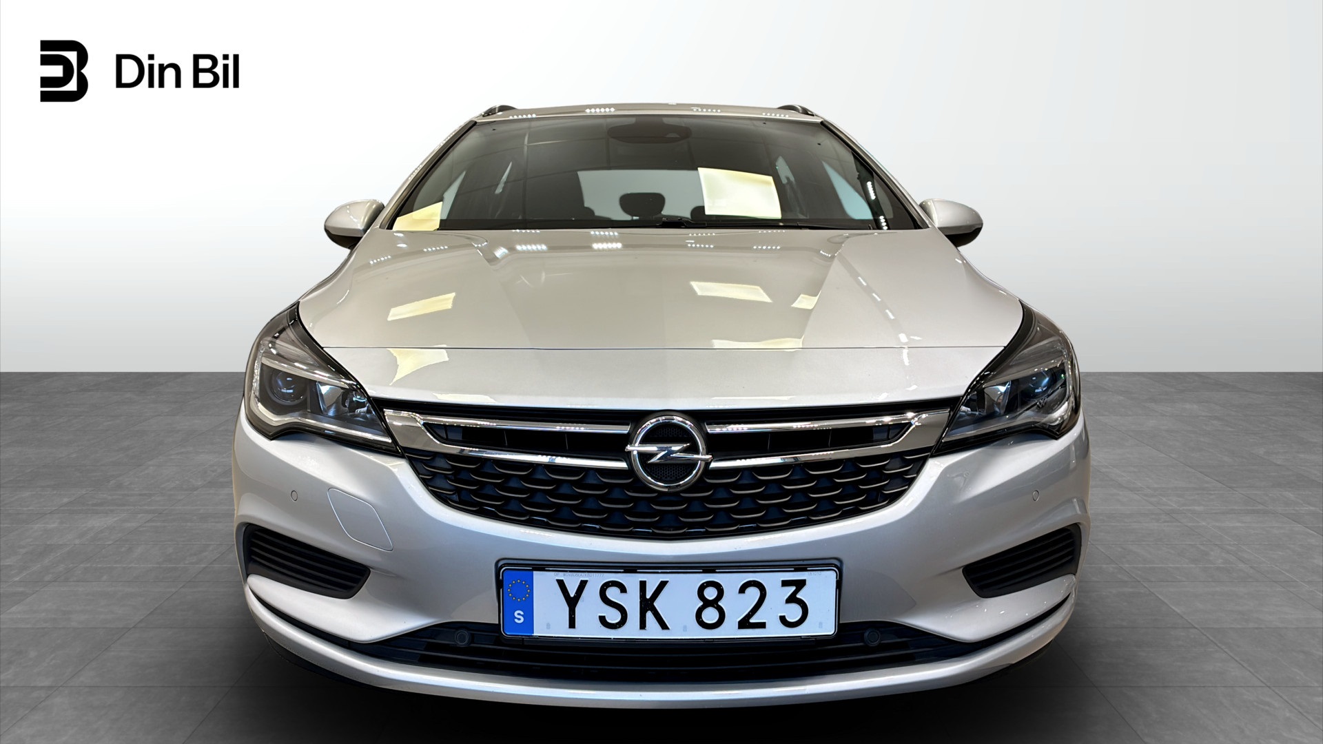 Opel Astra YSK823