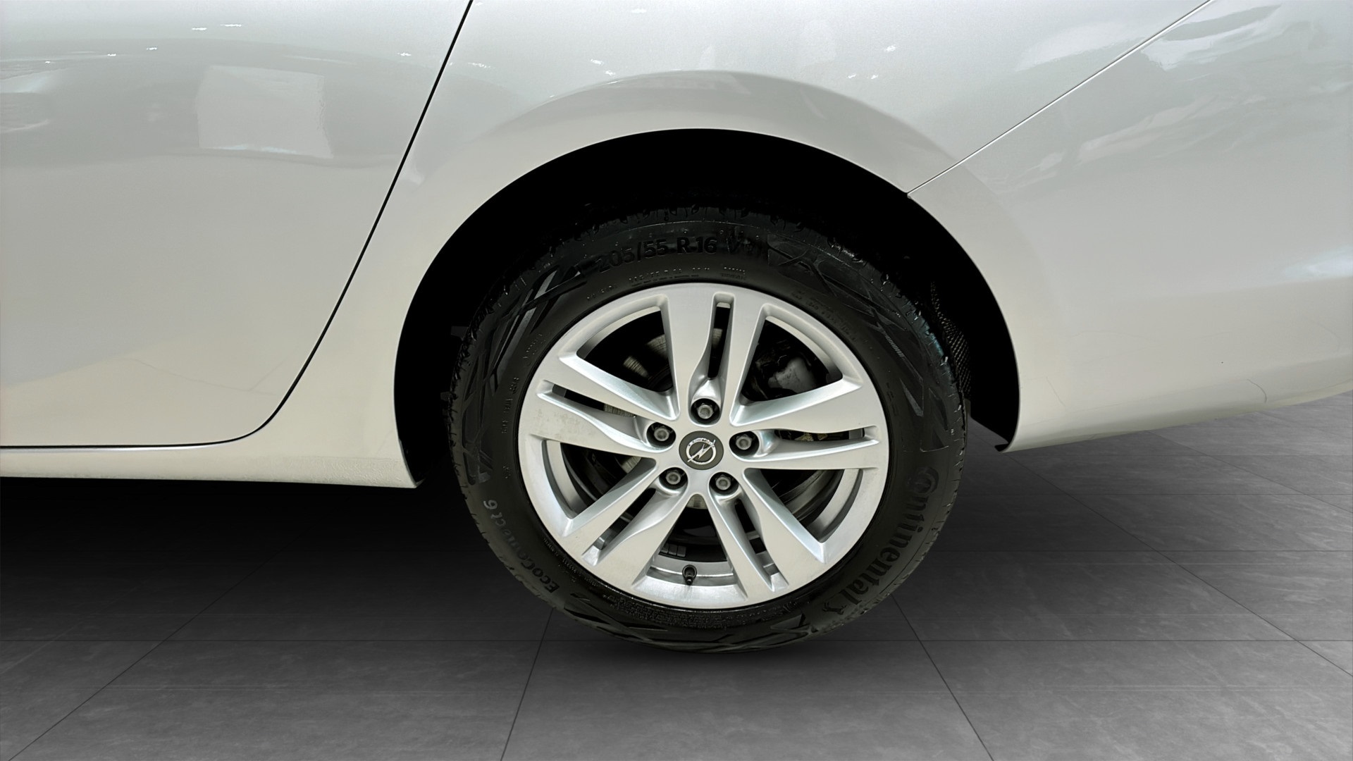 Opel Astra YSK823