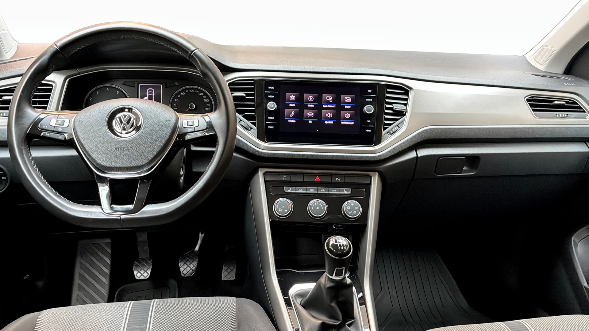 Volkswagen T-Roc YSL40M