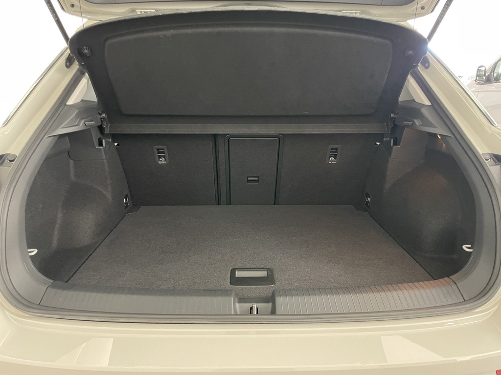 Volkswagen T-Roc YSL704
