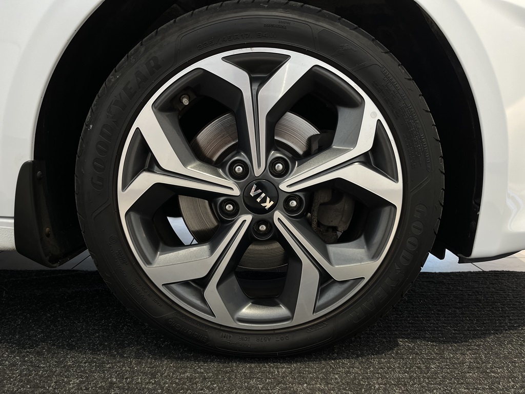 Kia cee'd SW YSM796