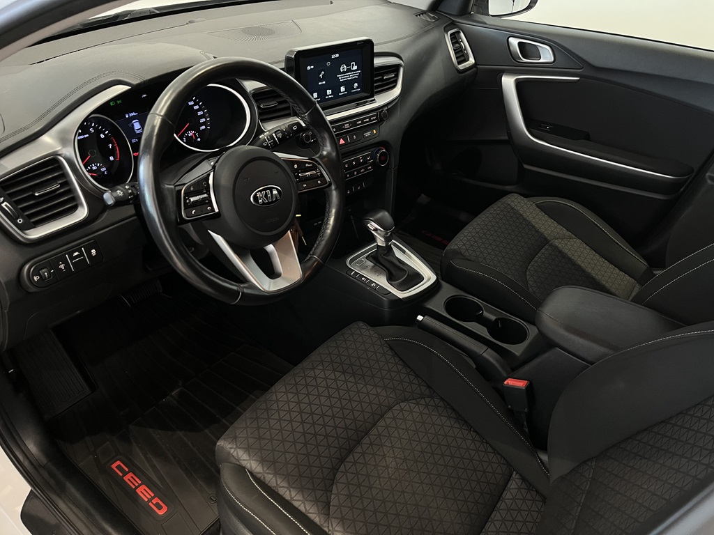 Kia cee'd SW YSM796