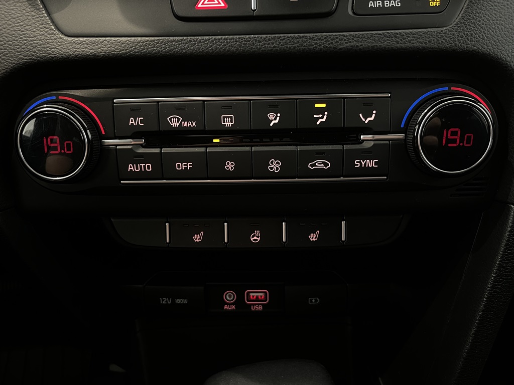 Kia cee'd SW YSM796