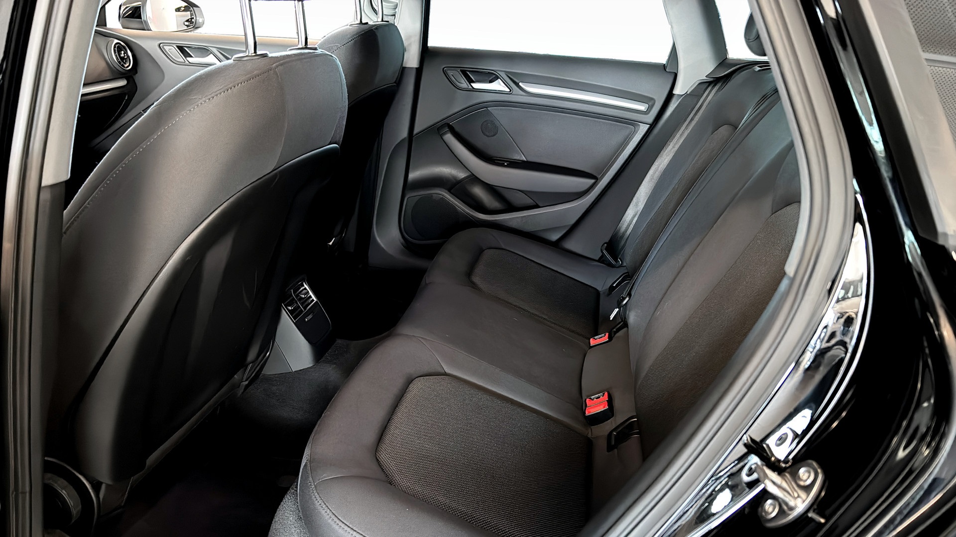 Audi A3 Sportback YSR355