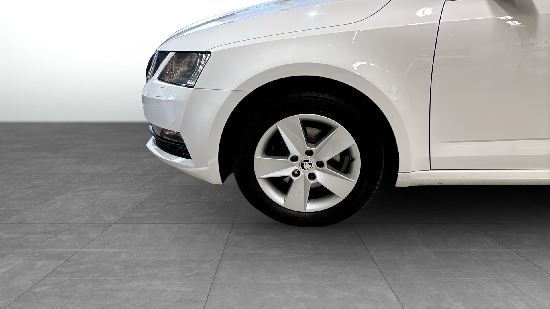 Skoda Octavia Combi YTD303