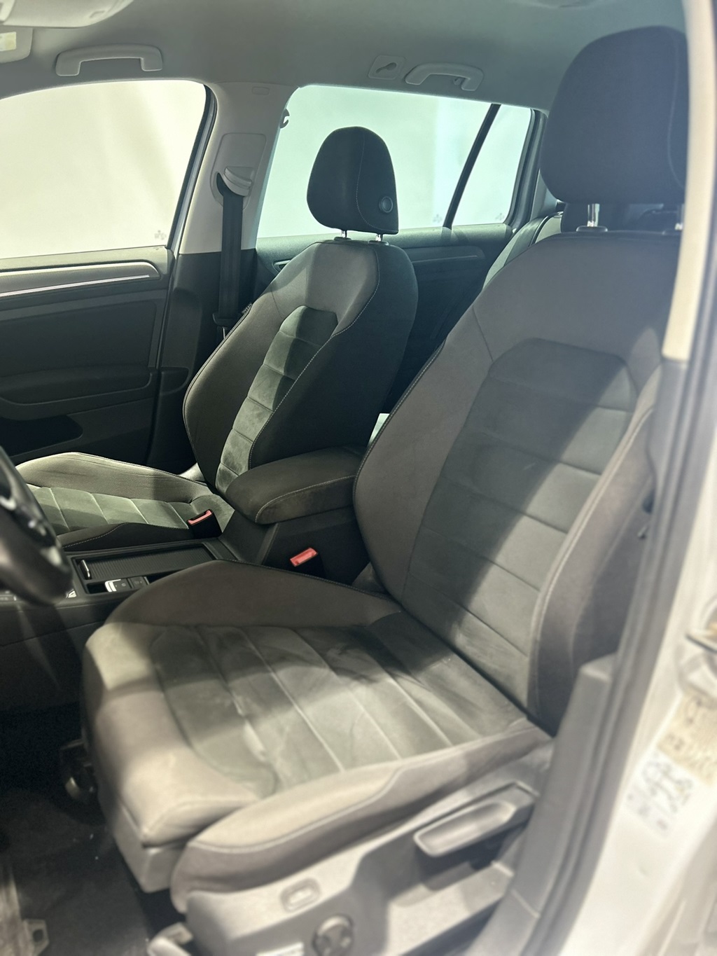 Volkswagen Golf YTM121