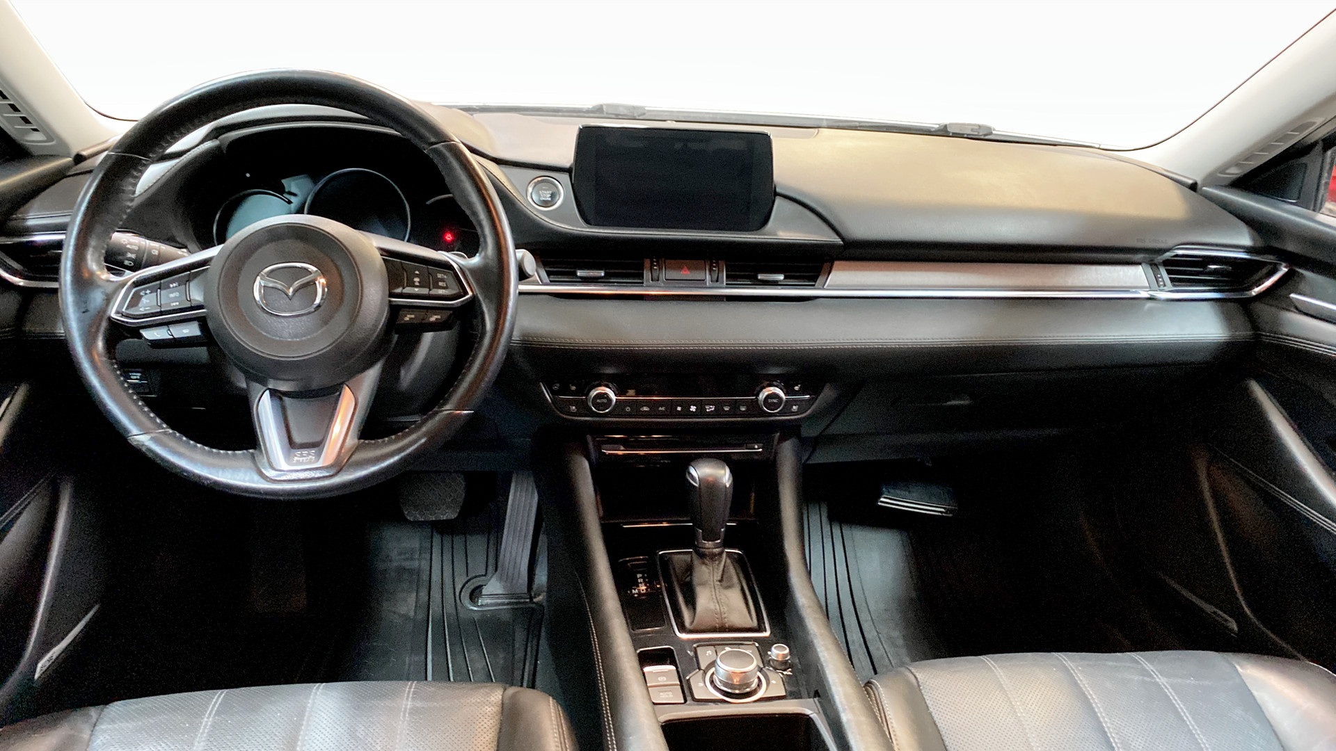 Mazda 6 YTU851