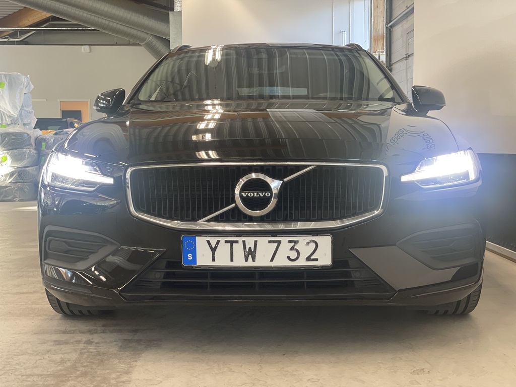 Volvo V60 YTW732