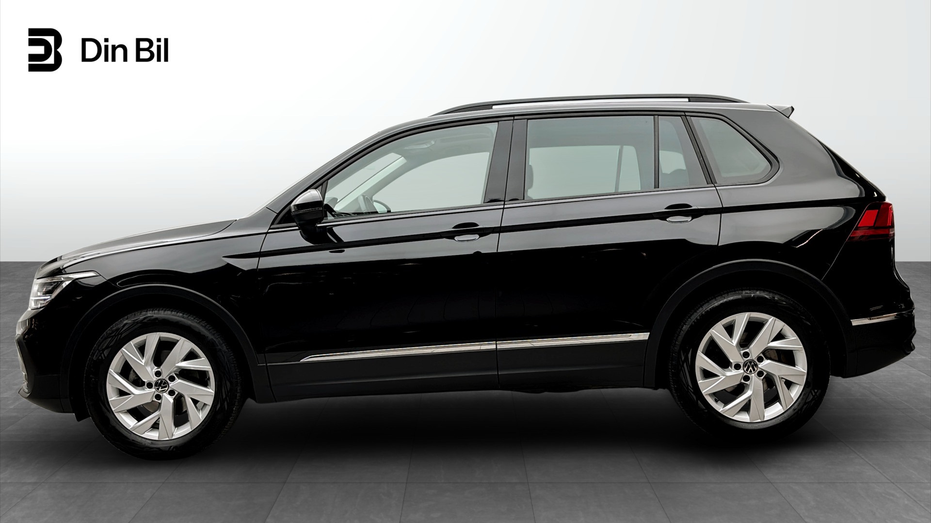 Volkswagen Tiguan YUJ03J