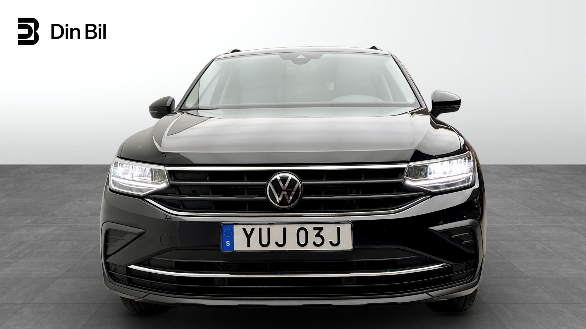 Volkswagen Tiguan YUJ03J
