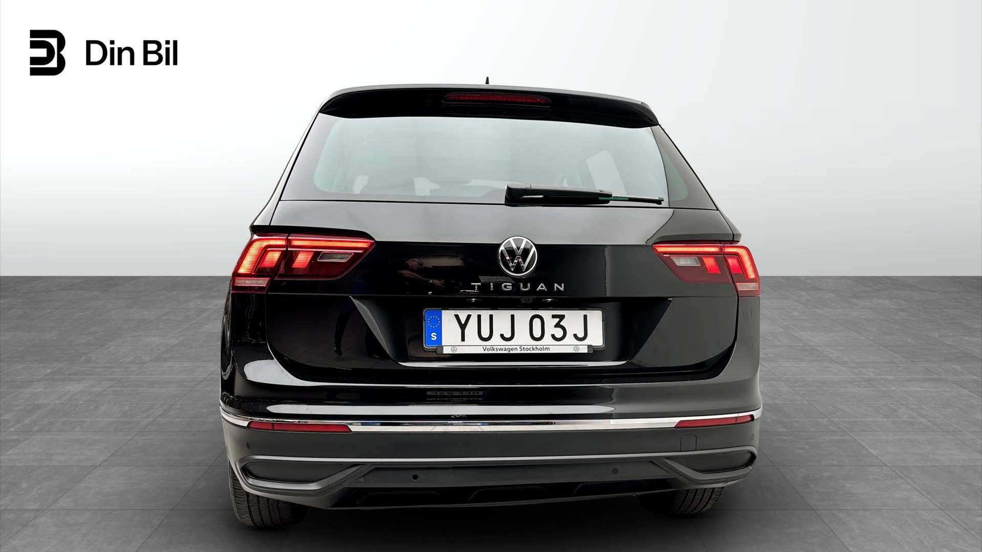 Volkswagen Tiguan YUJ03J