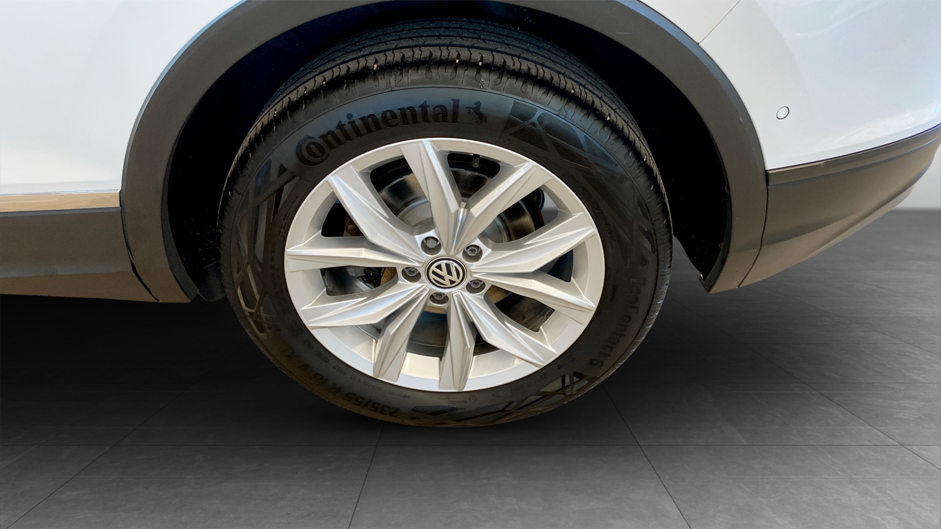 Volkswagen Tiguan YUK046