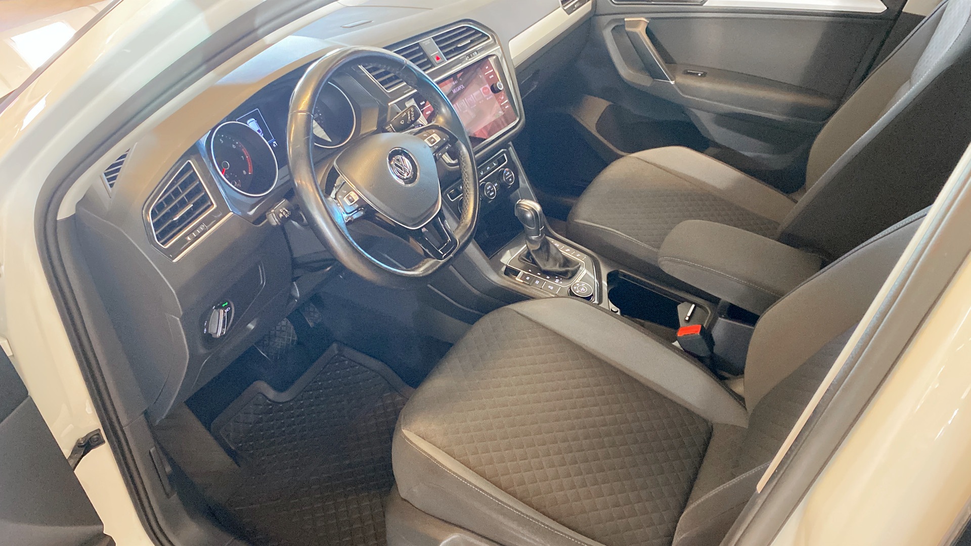 Volkswagen Tiguan YUK046